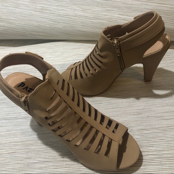 (NEW) Nude color sexy high heels